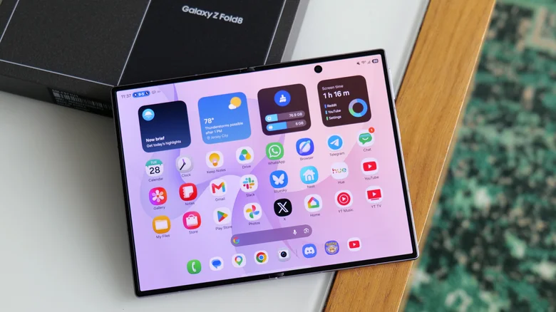 Recension av Samsung Galaxy Z Fold 8: Bredare är verkligen bättre